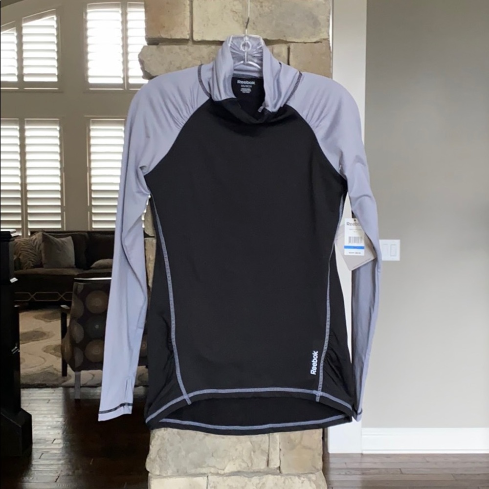 NWT Reebok Fleece Lined Top Size XS